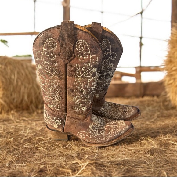 CORRAL TEENS A1119 EMBROIDERED FLORAL LEATHER COWBOY BOOTS SZ 2.5 WESTERN RODEO - Picture 1 of 9